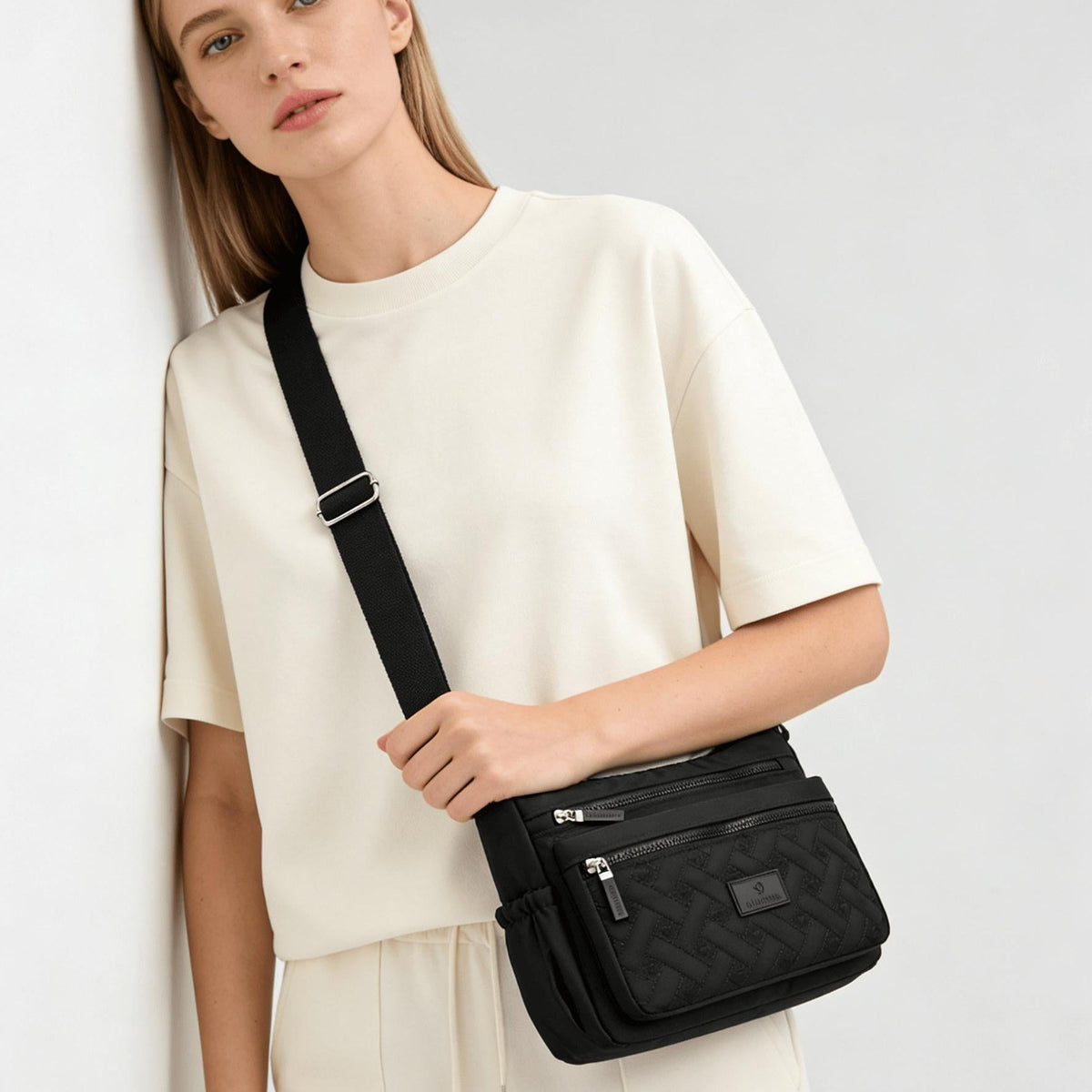 Lightweight Waterproof Nylon Messenger Bag
